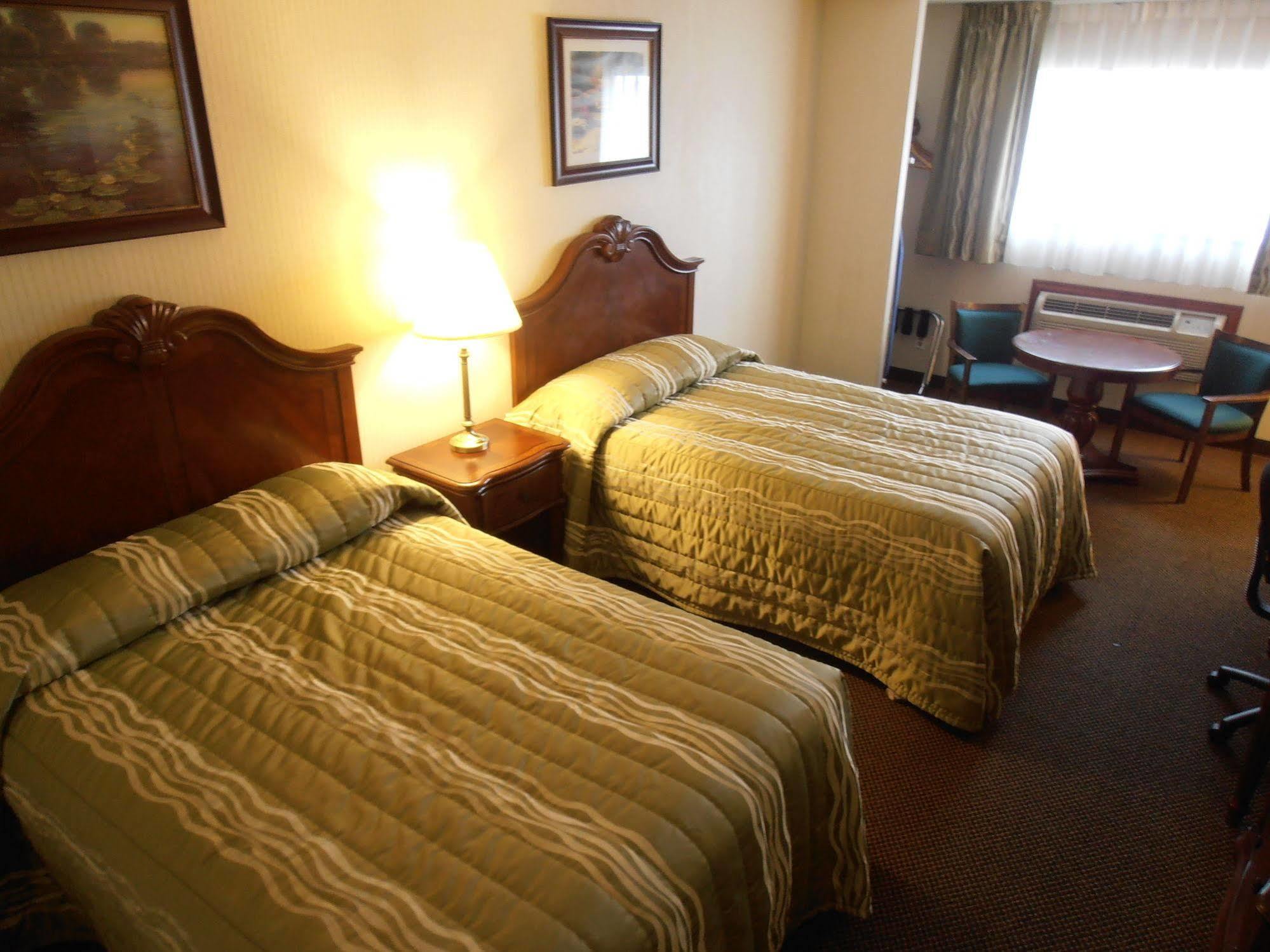 Floral Park Motor Lodge (Adults Only) Экстерьер фото